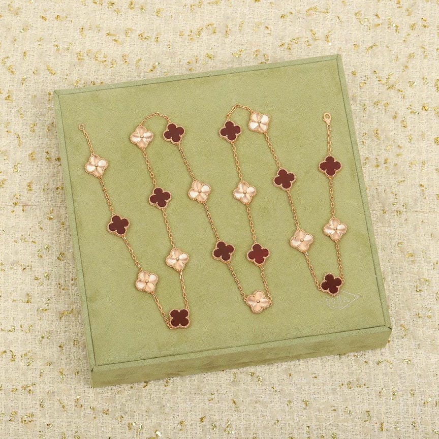 5129CF23-5DDE-99F9-ABCE-07D49A257444