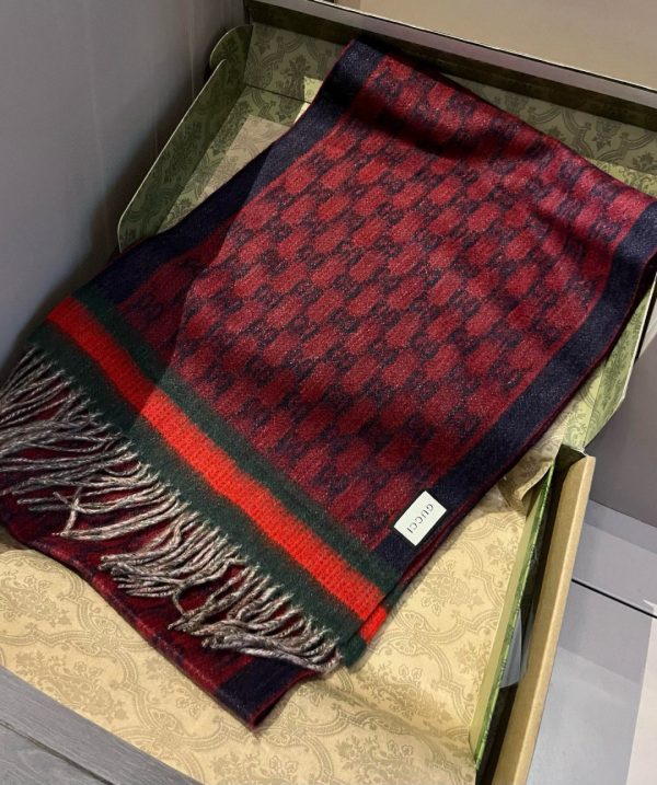 Gucci scarf 32x210cm 100% lamb's wool