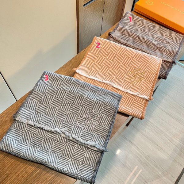 Louis Vuitton scarf 35x200cm 100% cashmere