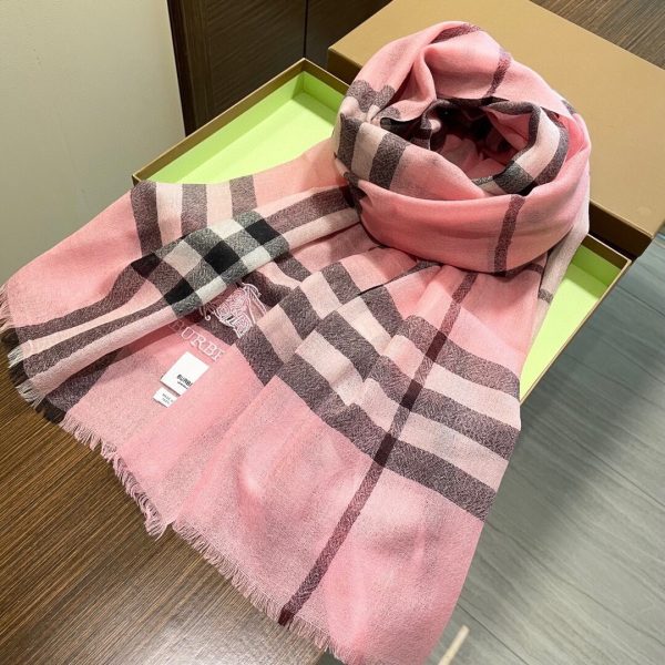 Burberry scarf 90x200cm 2