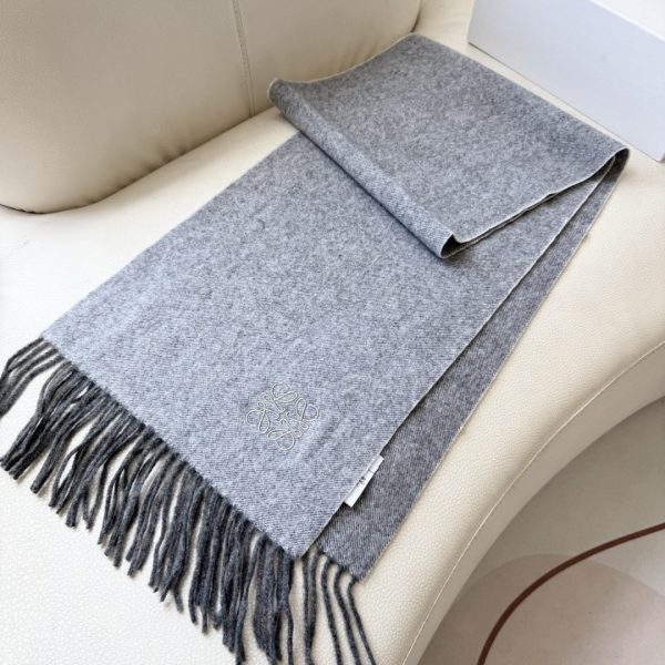 Loewe scarf 32x180cm 1