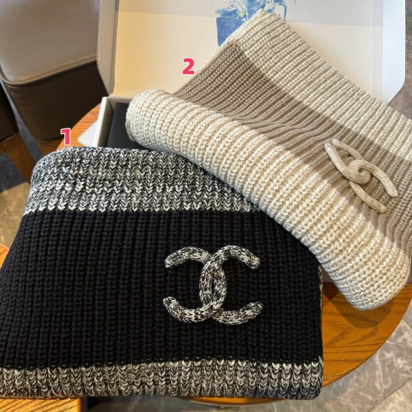 Chanel scarf 30x200cm 100% cashmere