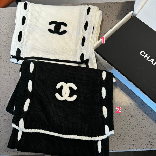 Chanel scarf 32x170cm 100% cashmere